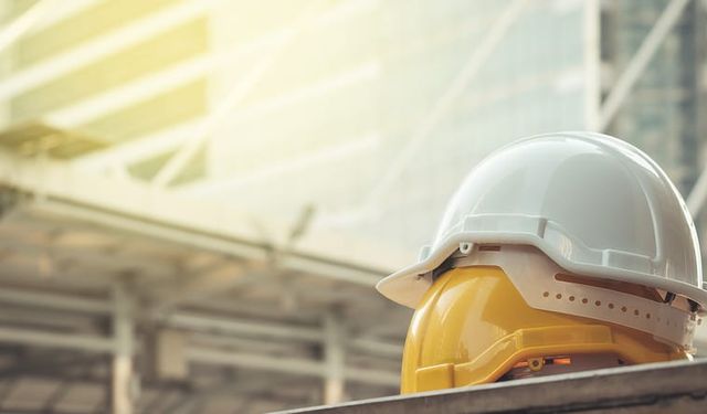 Denizli'de acı iş kazası: 64 yaşındaki inşaat işçisi yüksekten düşerek can verdi