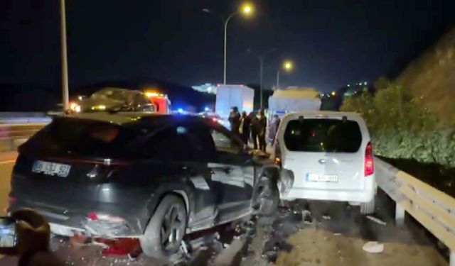 Afyonkarahisar'da zincirleme trafik kazası: 22 yaralı