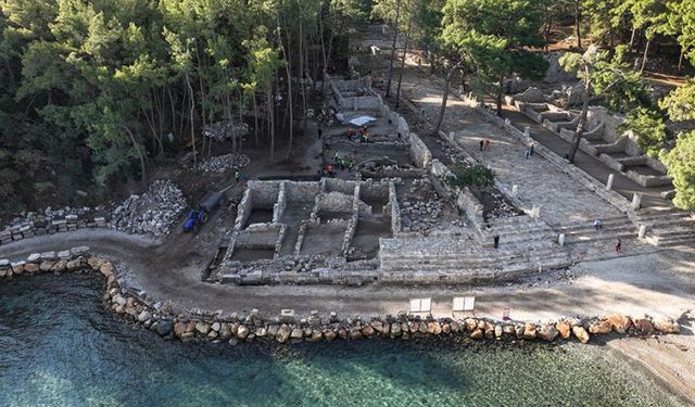 Phaselis’te tarihi keşif: Apollon’a adanmış sunak ve kutsal adak heykelleri