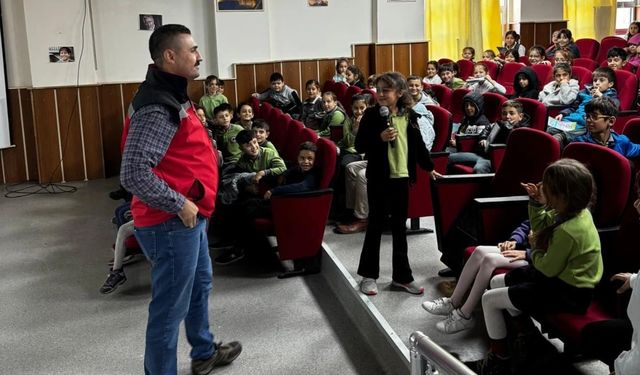 Kuşadası'nda öğrencilere su verimliliğinin önemi anlatıldı