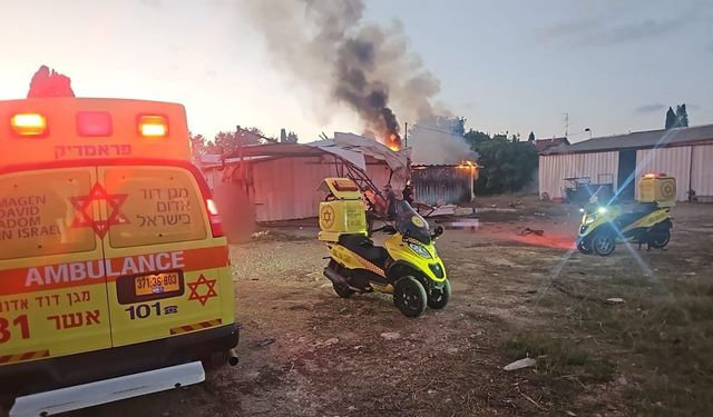 Hizbullah’ın İsrail’in Nahariya kentine düzenlediği roket saldırısında 2 ölü!