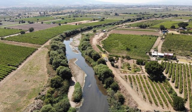 Gediz Nehri kirliliği için GEMA Vakfı çözüm önerileri ve hukuki adımlarını açıkladı