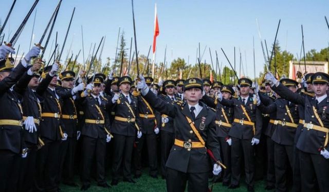 TSK: "Kılıçlı yemin soruşturması disiplinsizlik üzerine"