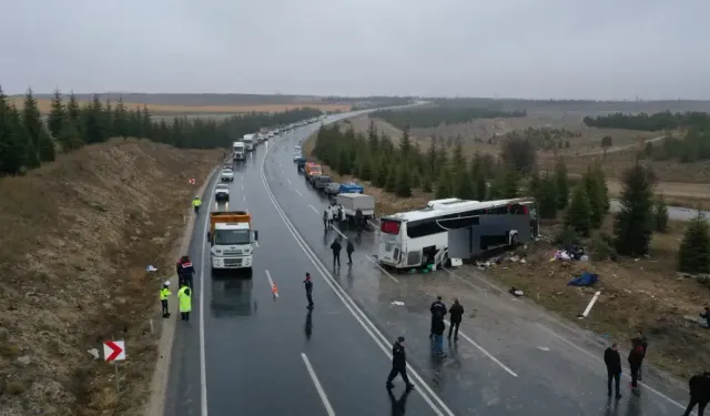 42 kişinin yaralandığı kazada ufak sıyrıklarla kurtulan yolcu o anlarını anlattı!