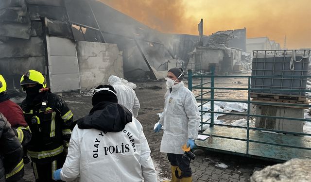 3 işçinin hayatını kaybettiği fabrika yangınına ilişkin soruşturmada 5 gözaltı