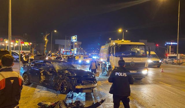 Denizli'de kazada 3 yaralıyı bırakıp kaçan sürücü teslim oldu!