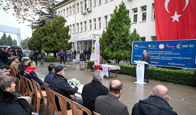 Uşak'ta yetiştiricilere 500 adet Eşme koyunu dağıtıldı