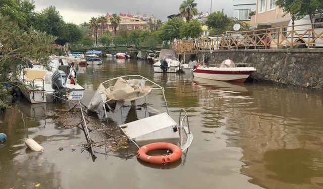 170 kilogram yağmur Marmaris'i vurdu: Balıkçı barınağında tekneler battı