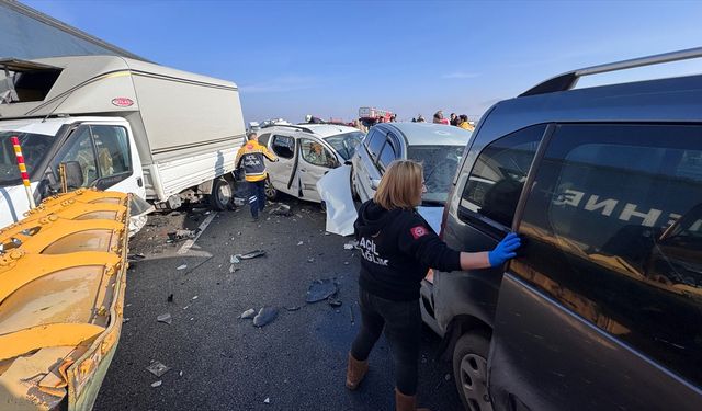 Van'da zincirleme kaza: Çok sayıda ölü ve yaralı var!