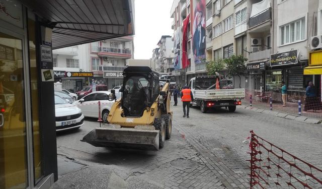 Cumhuriyet Caddesi yenileniyor: Aydınlılar memnun!