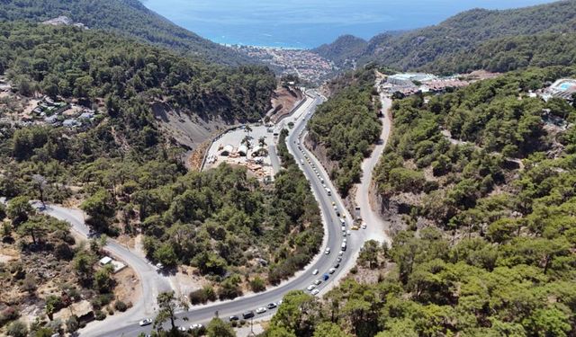 Muğla Büyükşehir Belediyesi Fethiye’nin yol ve altyapısını yeniliyor