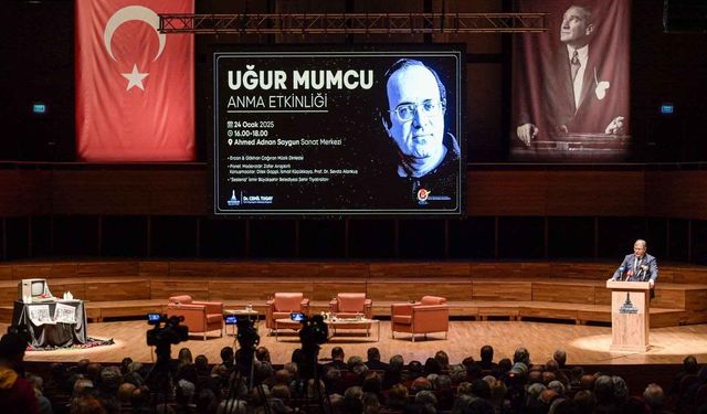 İzmir’de Uğur Mumcu, gazetecilik mirası ve cesaretiyle anıldı!