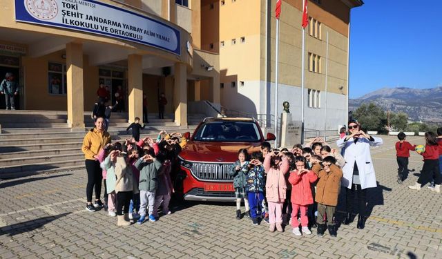 Muğla’da öğrenciler Türkiye’nin yerli otomobili TOGG’u deneyimledi