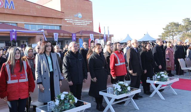 Van’ın yeni afet koordinasyon merkezi hizmete girdi: Açılışa Başkan Sengel de katıldı