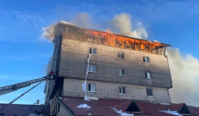 Kartalkaya'daki yanan otele gelen yorumlar şoke etti: Şikayetlerin haddi hesabı yok!