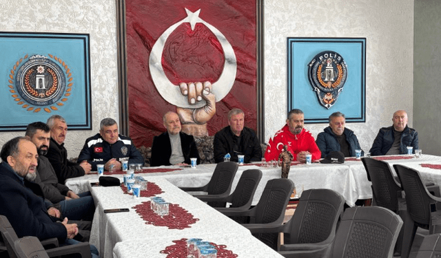 EMŞAV'dan şehitleri anma programı