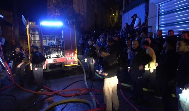 Osmangazi’de geceyi aydınlatan yangın!