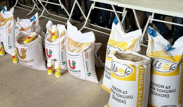 Kütahya'da tarım projesi kapsamında çiftçilere destek