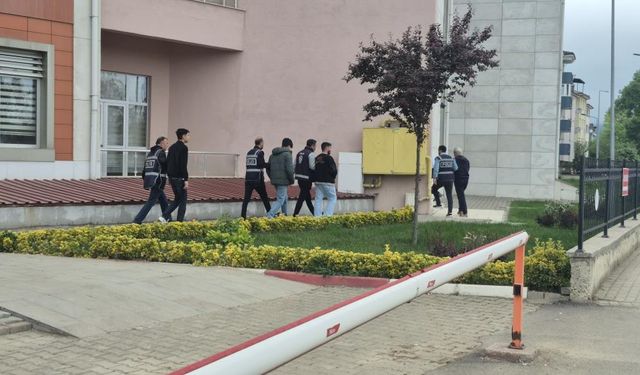 Sahte polislere, gerçek polislerden nokta operasyon!