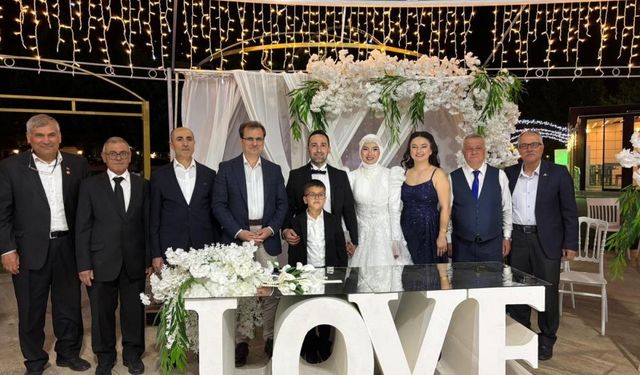 Unutulmadılar: Manisa’da şehit ailesinin düğününde duygu dolu anlar!