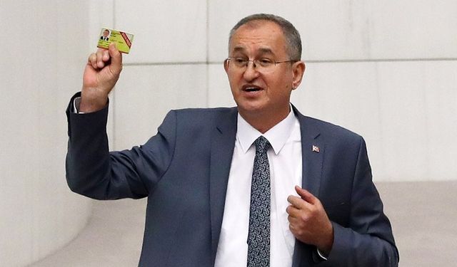 Atila Sertel'den, iktidara ekonomi eleştirisi: "Erbakan yaşasaydı, sizi gidi faizciler derdi!"
