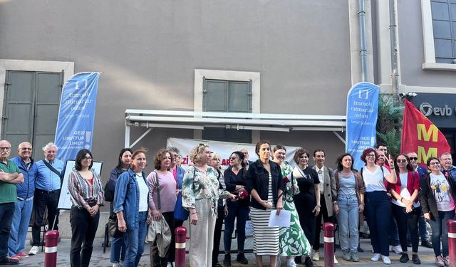 ‘Beden bizim, karar da bizim’ diyen kadınlardan Aile Yılı isyanı!