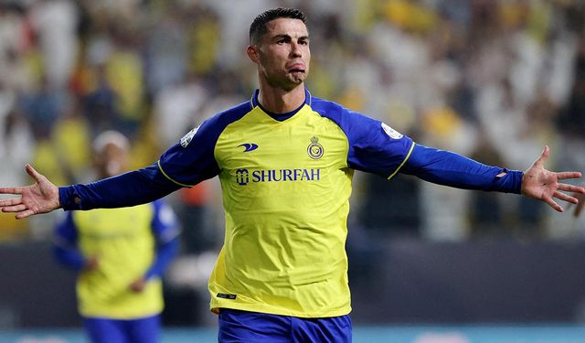 Veda edeceği konuşuluyordu: Cristiano Ronaldo sözleşmeye imzayı attı!
