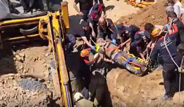 İstanbul'da inşaat alanında göçük! Mahsur kalanlar var