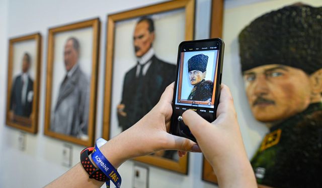 İzmir'de gençlere sanat dolu 19 Mayıs: "Kütüphane Sohbetleri" başlıyor!