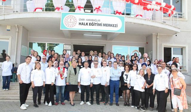 İzmir Karabağlar’da Türk Mutfağı Yarışması: Yetenekler yarıştı, lezzetler buluştu!
