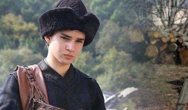 Kerem Bekişoğlu kimdir, sevgilisi kim? Kaç yaşında?