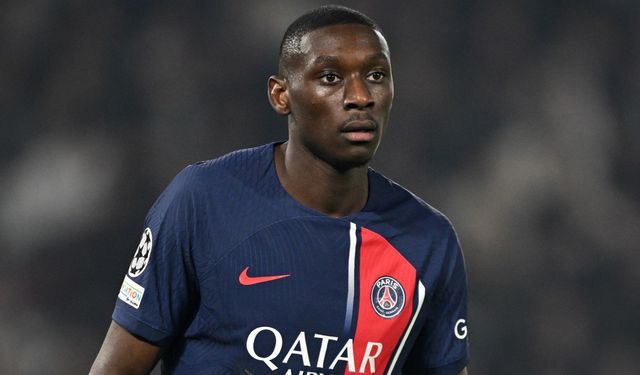 Kolo Muani kimdir? Fenerbahçe'nin yeni transferi kaç yaşında, nereli? Hangi takımlarda oynadı?