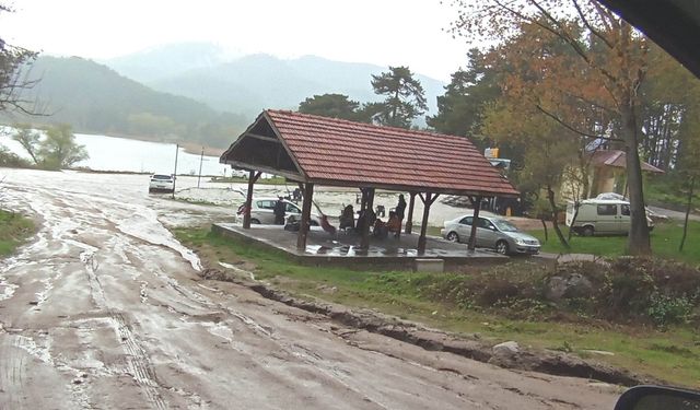 Kütahya'da deprem sonrası vatandaş diken üstünde! Yaylaya akın ettiler