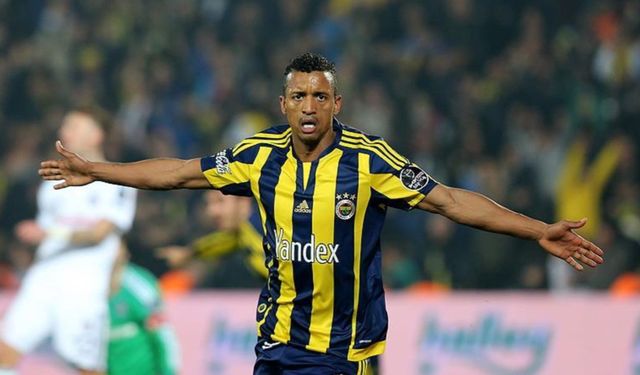 Fenerbahçe'nin eski yıldızına siyaset yolu gözüktü!