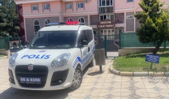 "Oğlumdan şikayetçi değilim" dedi, 1 dakika sonra öldürüldü!