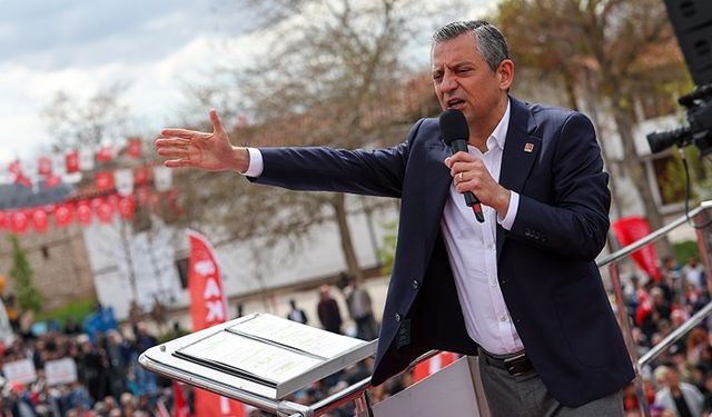 Özel'den Van'da dikkat çeken açıklama: Terörsüz Türkiye'ye evet!