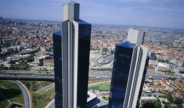 Sabancı Holding Yine Zararda mı? 2025'in İlk Çeyreğinde 2,9 Milyar TL Net Zarar Ne Anlama Geliyor?