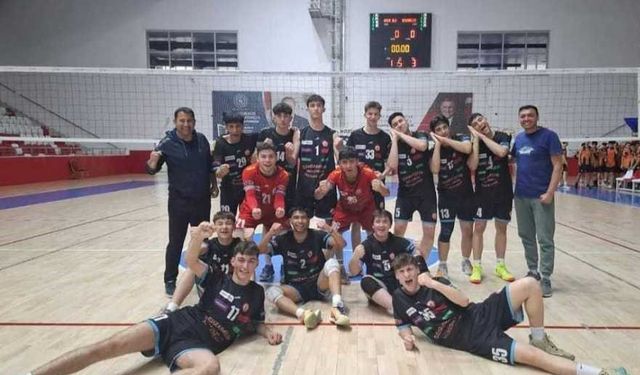 Şehzadeler Belediyespor'dan namağlup final bileti!