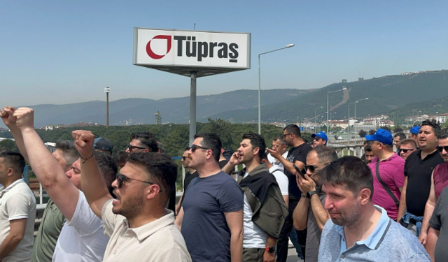 TİS talepleri kabul edilmeyen TÜPRAŞ işçileri, Kocaeli'de E-5'i trafiğe kapattı
