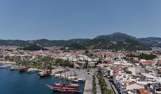 Depremin ardından Marmaris'te hayat normale dönüyor!