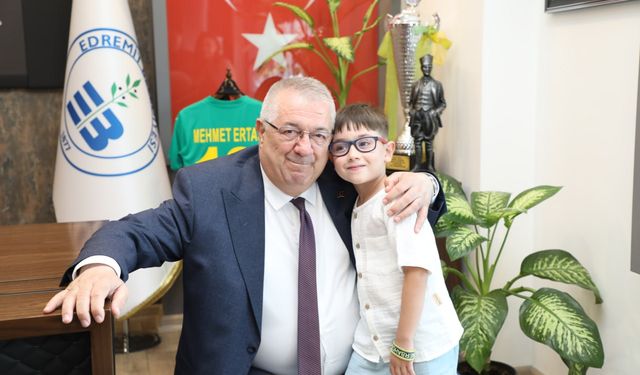 Balıkesir Edremit'te bayram coşkusu: Başkan Ertaş'tan birlik mesajı!