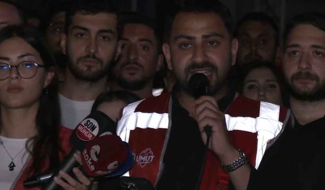 CHP Ankara Gençlik Kolları'ndan Akit TV önünde protesto: "Basın ahlakına değil, insanlığa da aykırıdır!"
