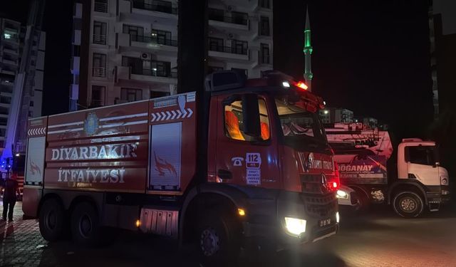 Diyarbakır'da 13 katlı apartmanda yangın: 4 kişi hayatını kaybetti!