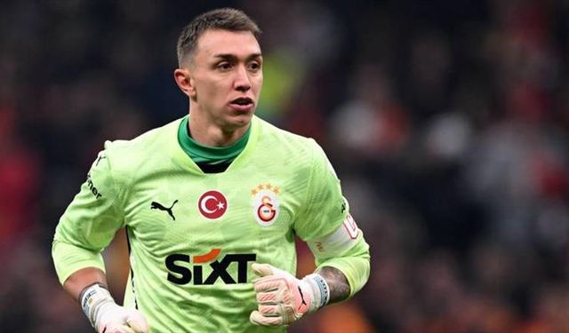 Galatasaray ile Muslera arasında sürpriz imza!