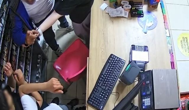 'Kemiklerinizi kırarım’ diyerek saldırdı: Market içinde çocuklara şiddet