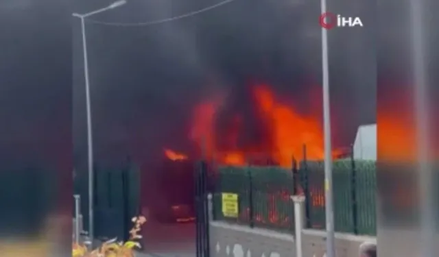 Erkek yurdunda yangın! Bölgeye çok sayıda ekip sevk edildi