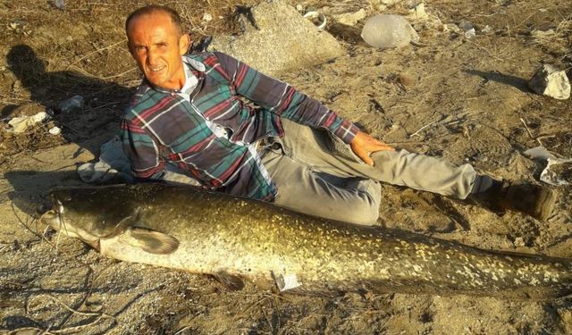 Barajda nefes kesen av: 62 kilo ağırlığında dev balık!