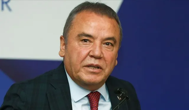 Muhittin Böcek görevden uzaklaştırıldı!
