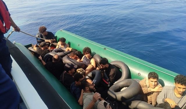 Çanakkale Ayvacık’ta 18 kaçak göçmen yakalandı