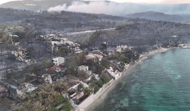 Yangının izleri dronla görüntülendi: Lüks villalar kül yığınına döndü!